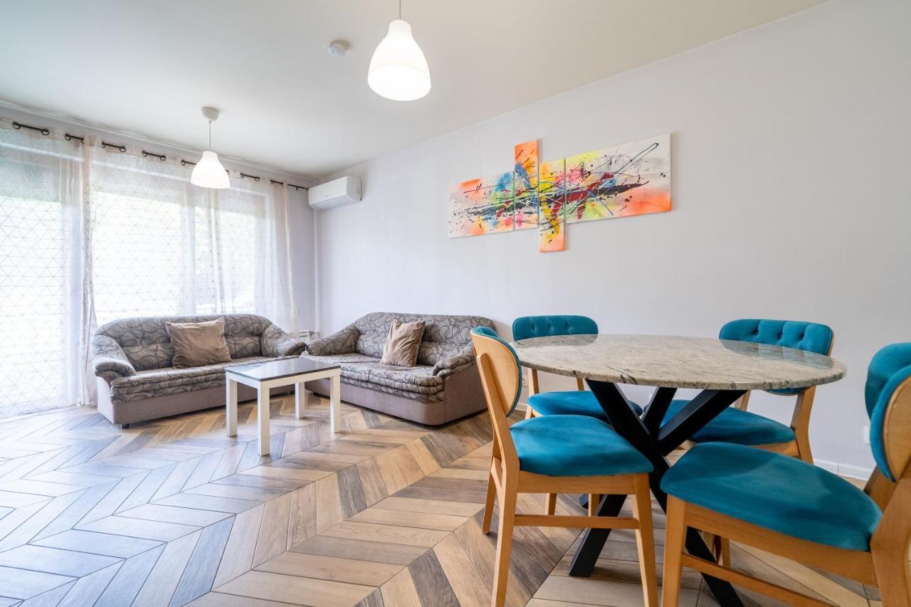 Sunny Apartment in Studentski grad, behind UNSS Sofia Exterior foto