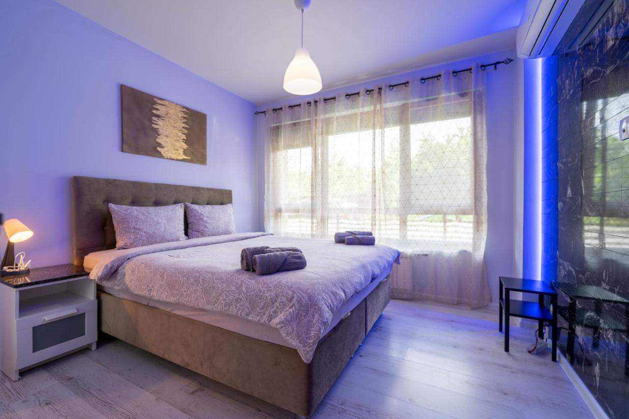Sunny Apartment in Studentski grad, behind UNSS Sofia Exterior foto