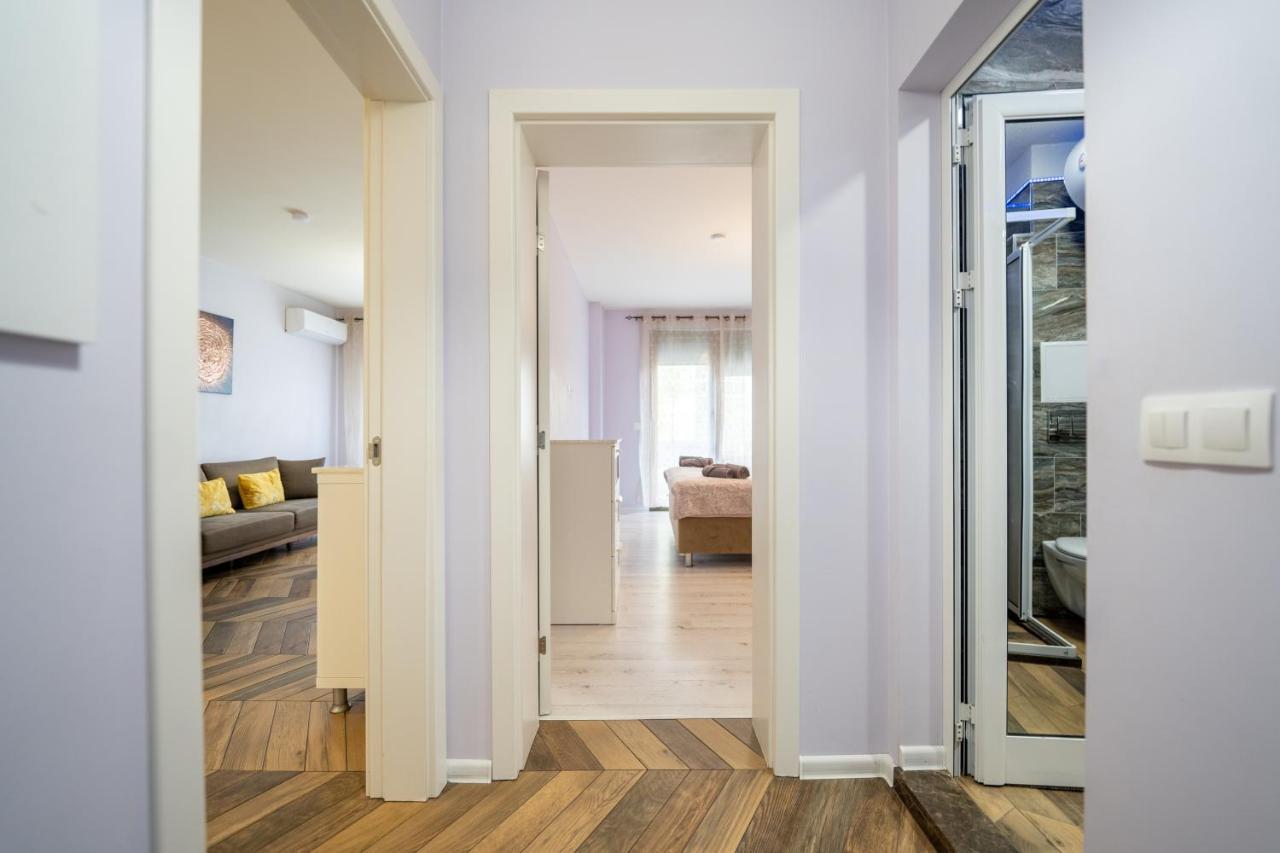Sunny Apartment in Studentski grad, behind UNSS Sofia Exterior foto